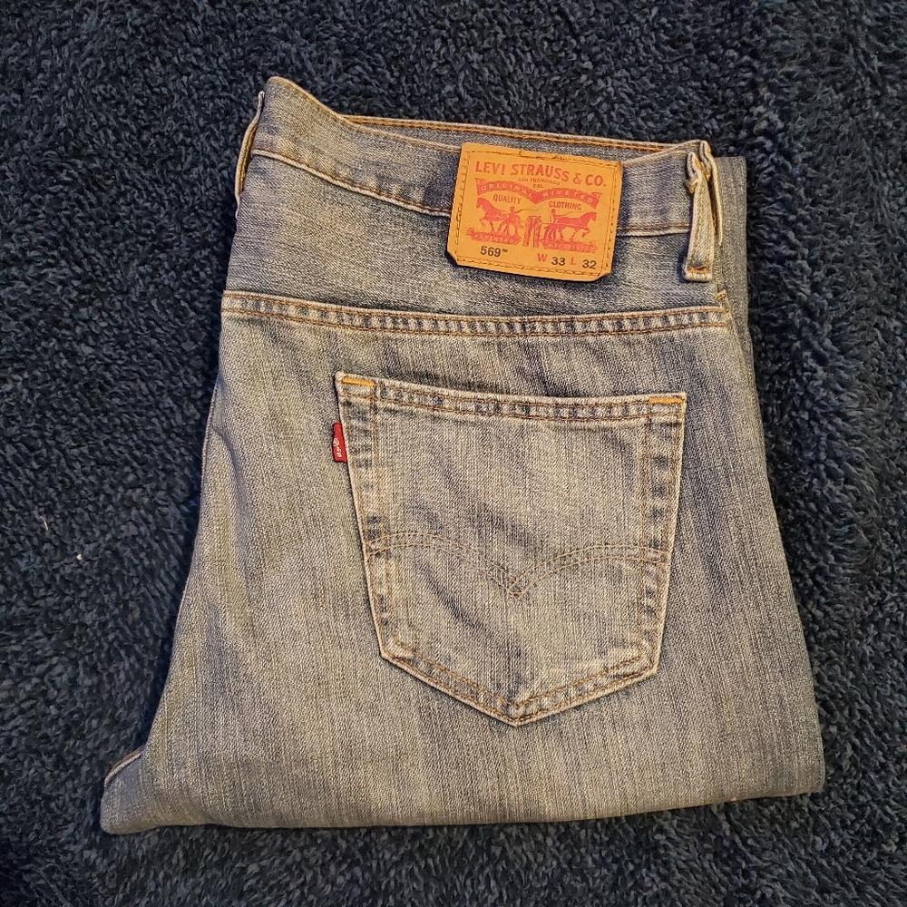 569 33x32 Levis